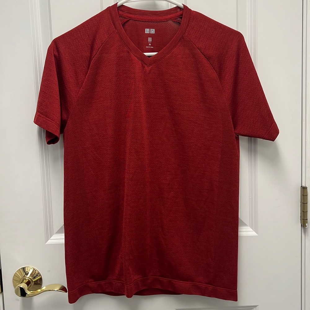 Uniqlo shirt